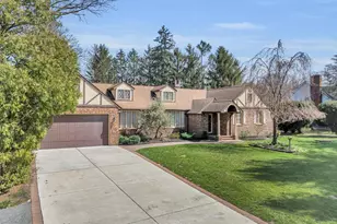 530 Mink Ln, Monroe Township, NJ 08094 - Photo 3