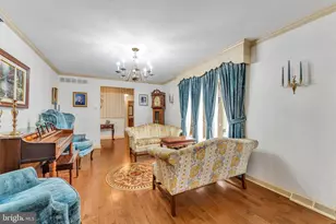 530 Mink Ln, Monroe Township, NJ 08094 - Photo 7