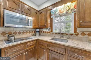 530 Mink Ln, Monroe Township, NJ 08094 - Photo 15