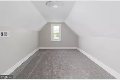 372 W Broad Street, Greenwich Township, NJ 08027 - Photo 17