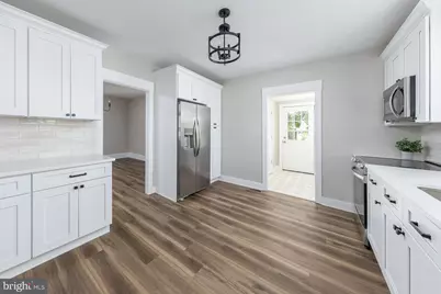 372 W Broad Street, Greenwich Township, NJ 08027 - Photo 11