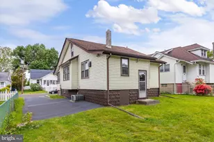 1431 Lafayette Ave, West Deptford Township, NJ 08096 - Photo 5