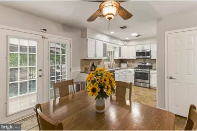8 Mauriello Court, Franklin Township, NJ 08322 - Photo 5