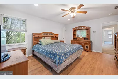 308 Lake Side Drive, Swedesboro, NJ 08085 - Photo 15