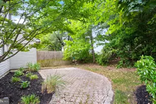 308 Lake Side Dr, Swedesboro, NJ 08085 - Photo 23