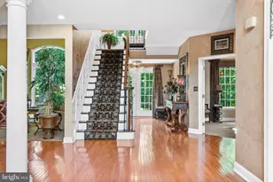 402 Timber Ln, Harrison Township, NJ 08062 - Photo 3