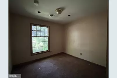 725 Central Avenue, Franklin Township, NJ 08322 - Photo 5