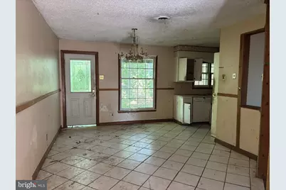 725 Central Avenue, Franklin Township, NJ 08322 - Photo 3