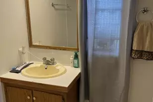 405 Peacock St, Paulsboro, NJ 08066 - Photo 11