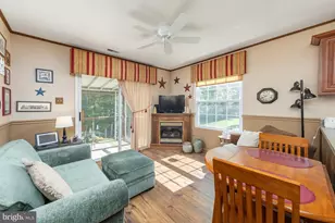 333 Trinidad Blvd, Monroe Township, NJ 08094 - Photo 9
