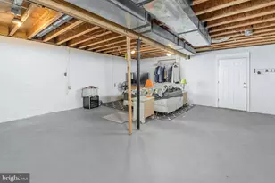 242 N Main St, Harrison Township, NJ 08062 - Photo 17