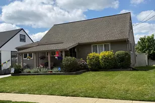 515 Griscom Dr, Woodbury, NJ 08096 - Photo 1
