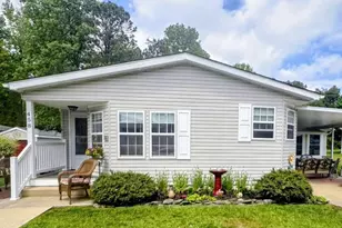 458 Cranberry Dr, Monroe Township, NJ 08094 - Photo 1