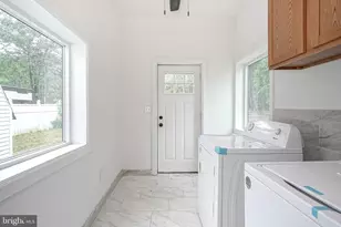 1404 8th Ave, Monroe Township, NJ 08094 - Photo 19