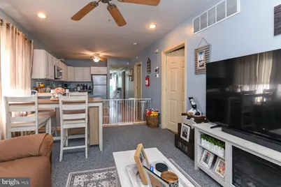 322 W Washington Street, Paulsboro, NJ 08066 - Photo 11
