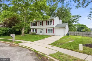 528 Denise Ct, Monroe Township, NJ 08094 - Photo 3