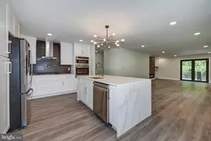 2429 Sunnyhill Ave, Monroe Township, NJ 08094 - Photo 7