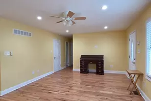131 Jones Kane Rd, Monroe Township, NJ 08094 - Photo 5