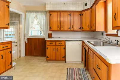 146 N Maple Street, Woodbury, NJ 08096 - Photo 17