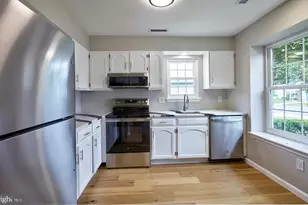27 Kelly Dr, Deptford, NJ 08096 - Photo 5