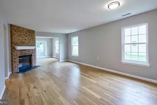 27 Kelly Dr, Deptford, NJ 08096 - Photo 3