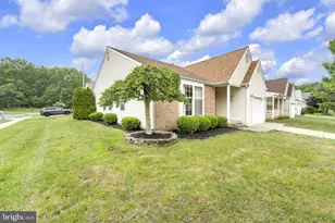 801 Freeport Way, Monroe Township, NJ 08094 - Photo 3