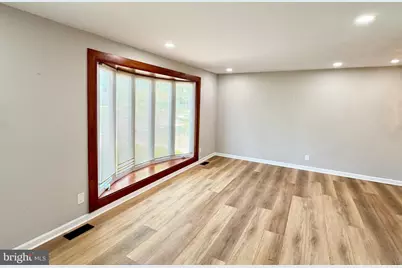 129 Harvard Place, Monroe Township, NJ 08094 - Photo 5