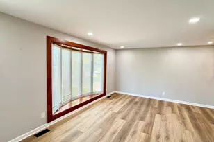 129 Harvard Pl, Monroe Township, NJ 08094 - Photo 5
