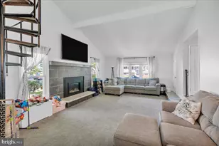 203 Georgetown Rd, Blackwood, NJ 08012 - Photo 9