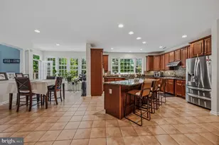 704 Rachel Dr, Franklin Township, NJ 08322 - Photo 9