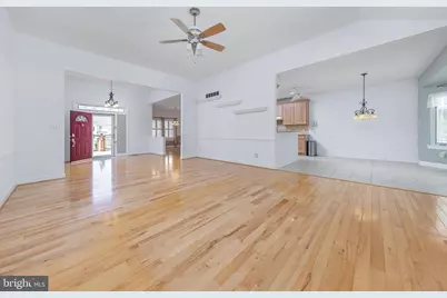 102 Karenlynn Drive, Franklin Township, NJ 08322 - Photo 9