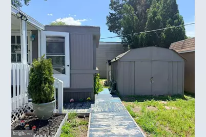 202 Florida Ave, Monroe Township, NJ 08094 - Photo 3
