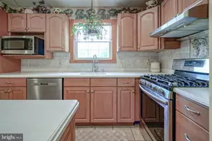 156 E Wolfert Station Rd, East Greenwich Township, NJ 08056 - Photo 9