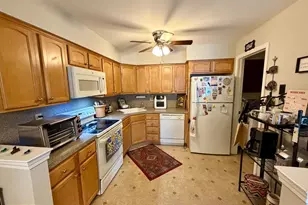 17 Windsor Ct, Sewell, NJ 08080 - Photo 7