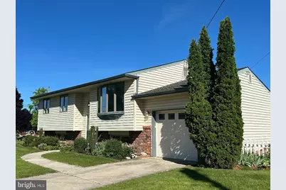 200 Howard Drive, Monroe Township, NJ 08094 - Photo 3