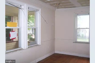 9 W Adams Street, Paulsboro, NJ 08066 - Photo 3