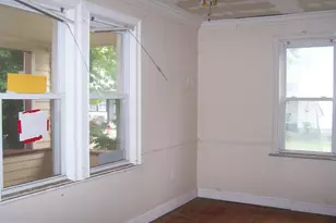 9 W Adams St, Paulsboro, NJ 08066 - Photo 3