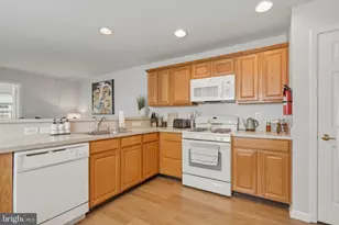 266 Wilshire Blvd, Swedesboro, NJ 08085 - Photo 13