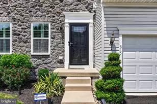815 Kristin Ln, Monroe Township, NJ 08094 - Photo 3