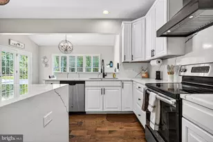 815 Kristin Ln, Monroe Township, NJ 08094 - Photo 19