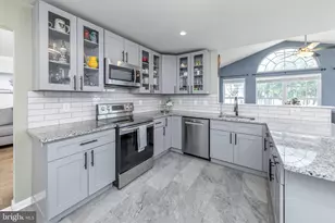 700 Sherwood Dr, Monroe Township, NJ 08094 - Photo 11