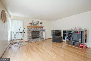 209 Vermillion Ln, Glassboro, NJ 08028 - Photo 5