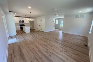 559 Shields Ave, West Deptford, NJ 08096 - Photo 3