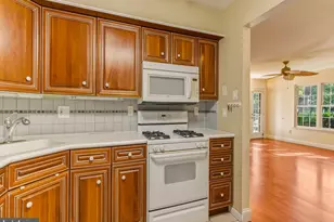 405 Paddock Ct, Sewell, NJ 08080 - Photo 9