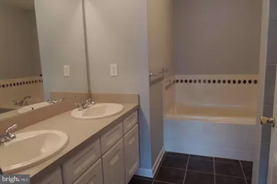 121 Chancellor, Woodbury, NJ 08096 - Photo 15