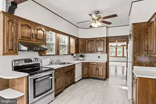 127 Hurffville-Grenloch Rd, Sewell, NJ 08080 - Photo 7