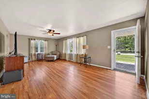 49 W Tomlin Station Rd, East Greenwich Township, NJ 08056 - Photo 5