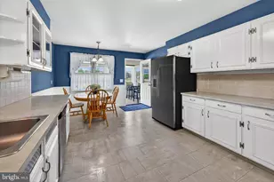 49 W Tomlin Station Rd, East Greenwich Township, NJ 08056 - Photo 9