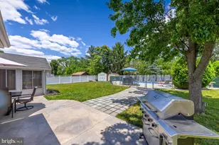 24 Hollybush Dr, Glassboro, NJ 08028 - Photo 9