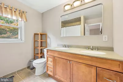 7 Pin Oak Court, Blackwood, NJ 08012 - Photo 17